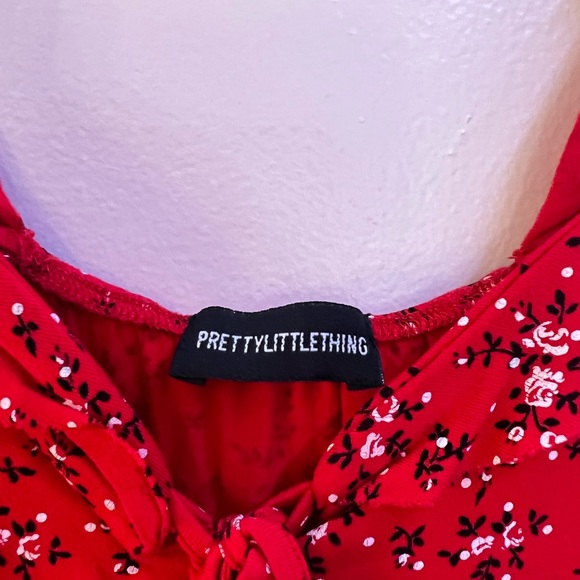 Red Ditsy Floral Frill Detail Shift Dress - Picture 7 of 7